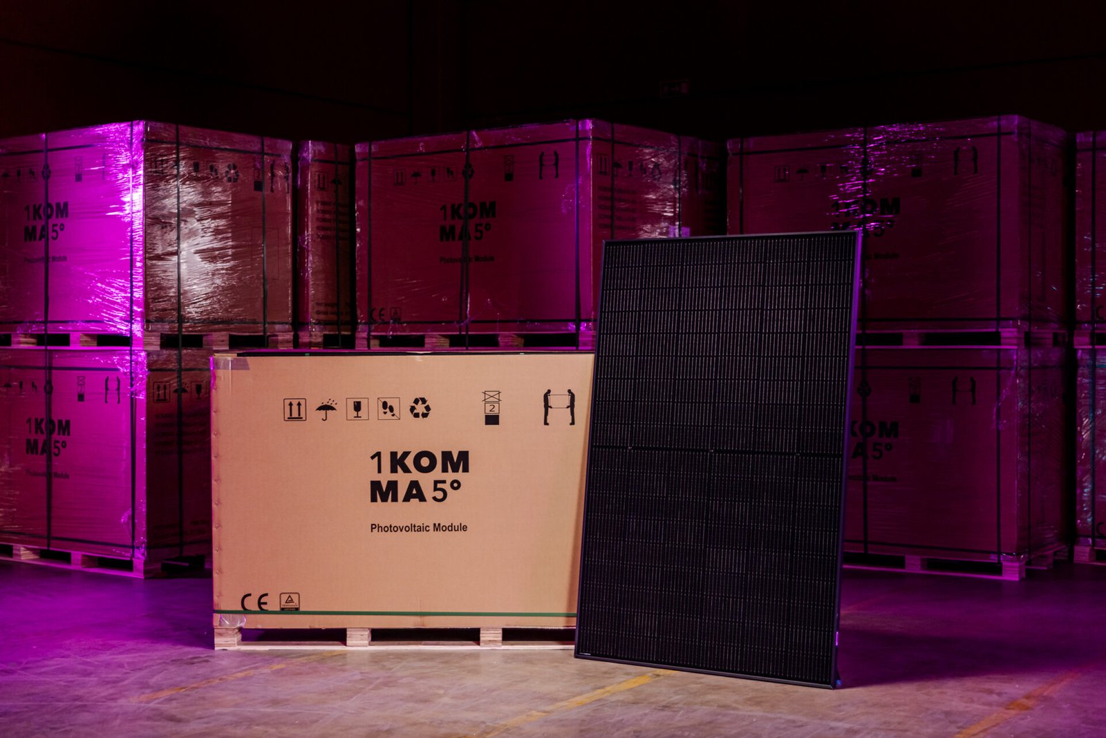 Producción placas solares de 1KOMMA5°
